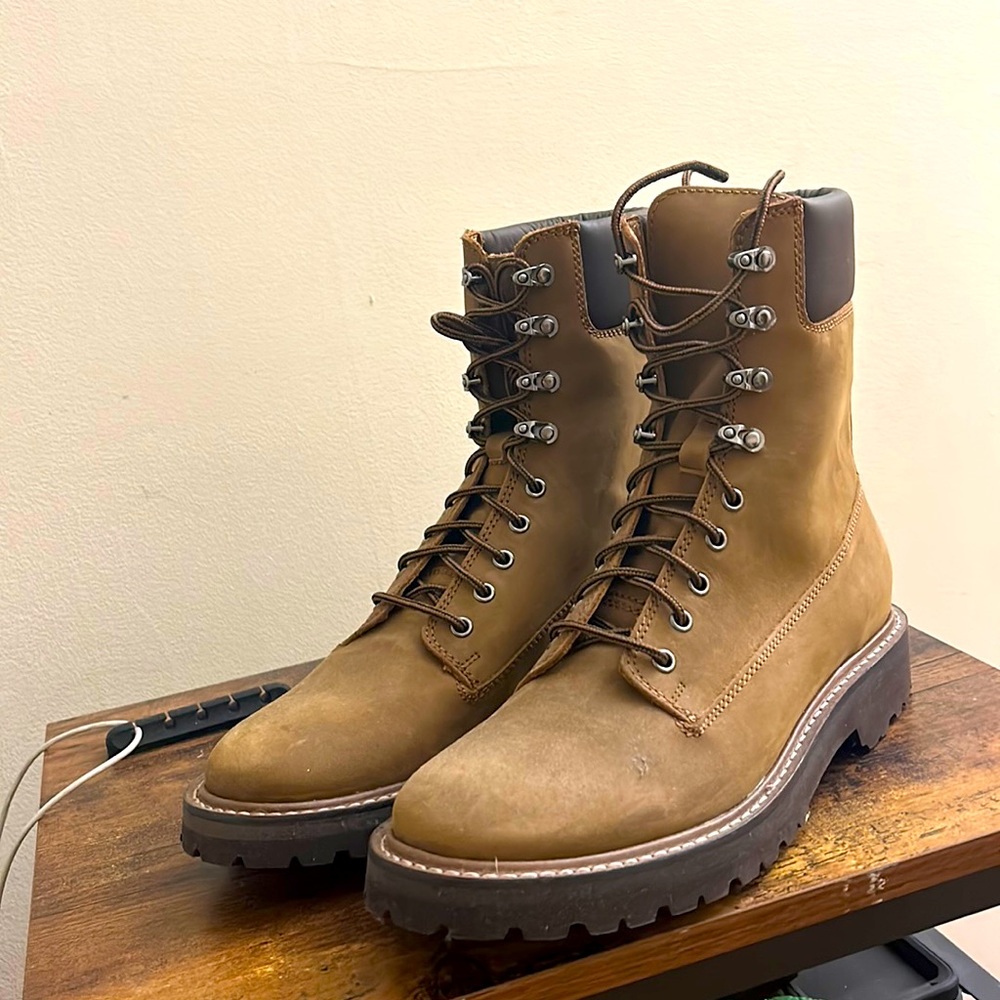 I’m selling a Brand New pair of Thursday Boot company Explorer’s boots